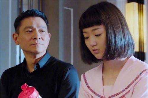 小芳吃瓜视频在线看片子,揭秘热门视频背后的精彩瞬间